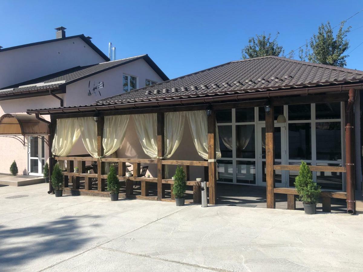 Guest House Sotni Kiew Exterior foto